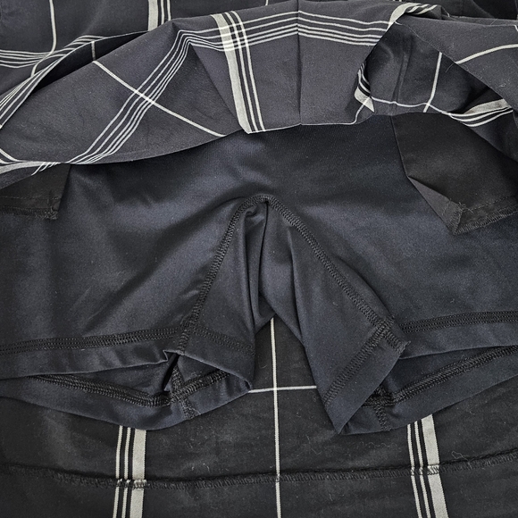 Polo Golf Ralph Lauren Plaid Pleated Golf Skort in Black / Gray Size 10 - Picture 8 of 11